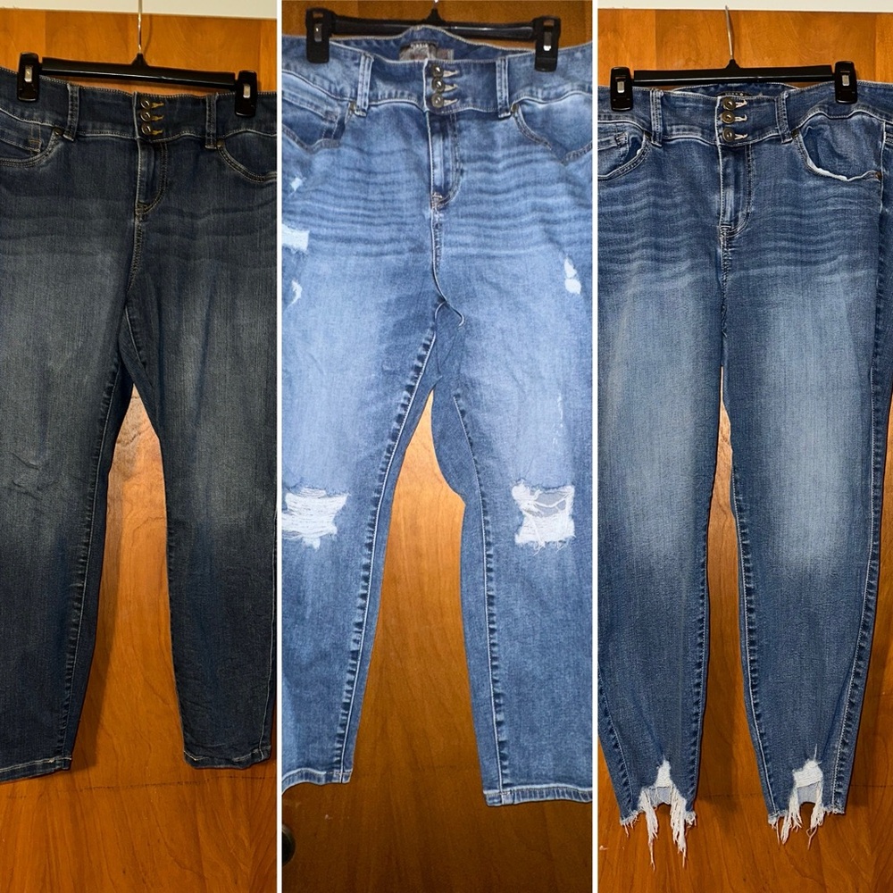 Torrid 3 PAIRS of Jegging Jeans